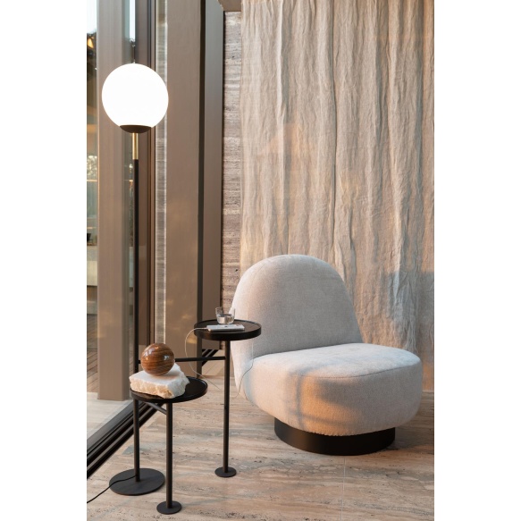 Lattialamppu Orion Charge