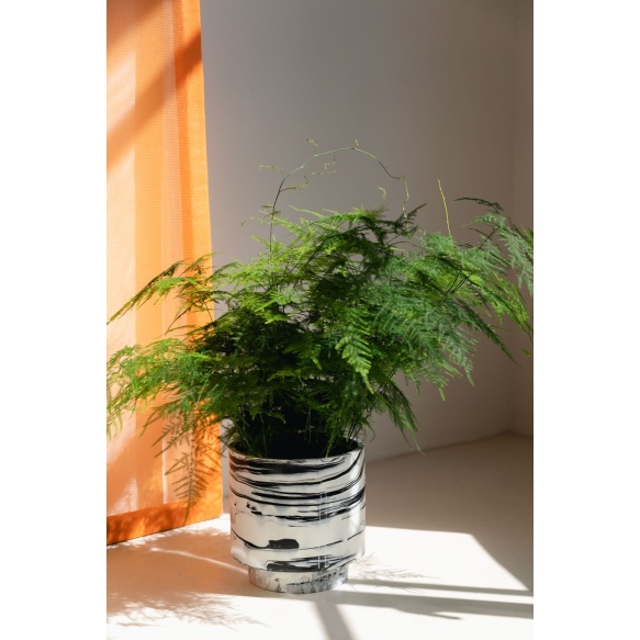 Lillepott Conic Black/White