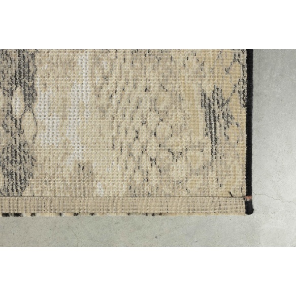 Matto Keep Your Enemies Closer 200X300