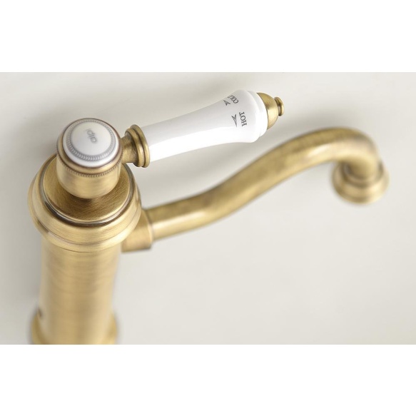 pesuallashana London II, pronssi